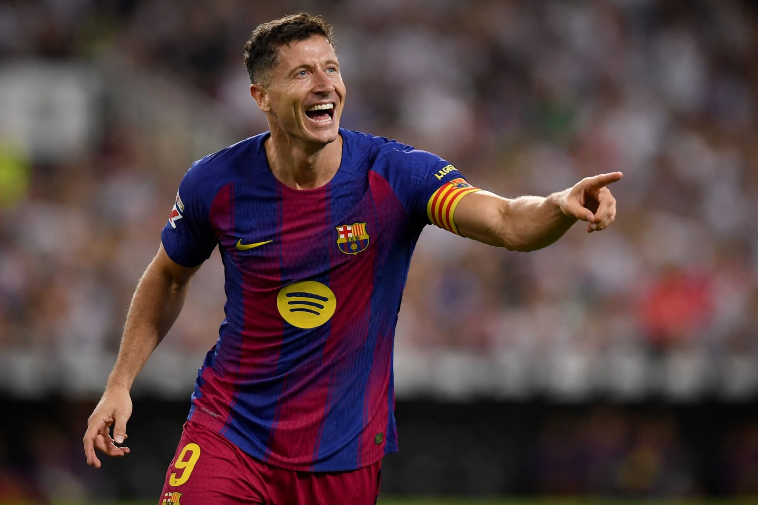 Robert Lewandowski a plecat de la Barcelona la șase luni după ce a refuzat 200 de milioane de euro din Arabia Saudită