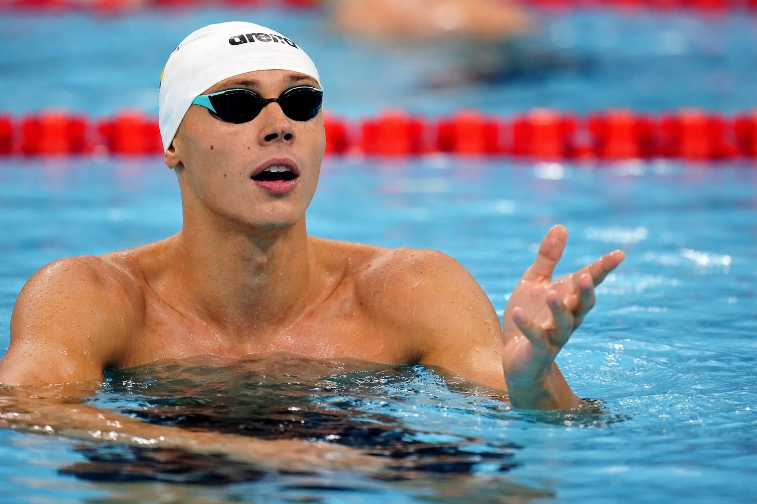David Popovici s-a calificat în semifinale la 100 m liber cu primul timp din serii