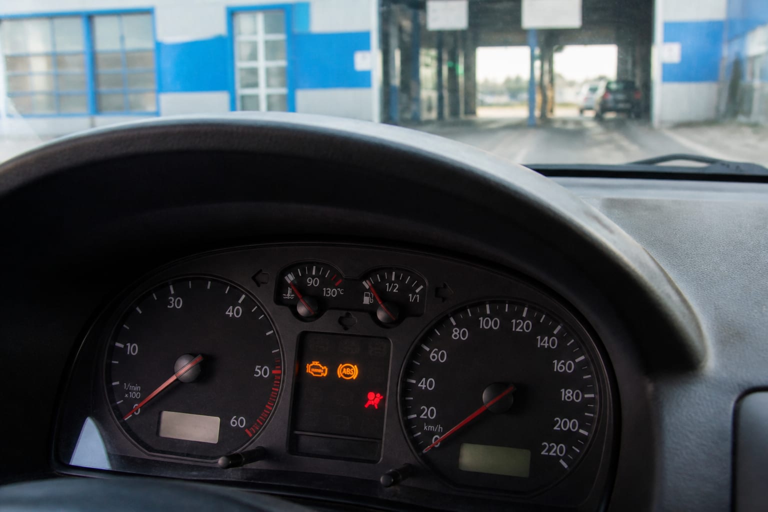 Mașinile cu martori aprinși în bord nu vor mai trece ITP-ul din 2026