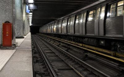 Metroul din București riscă să fie oprit din cauza unei datorii de peste 11,5 milioane de lei la electricitate