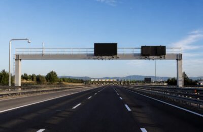Taxa de autostradă fără barieră pe încă 200 km în Italia. Șoferii care nu plătesc în 15 zile riscă amenzi de până la 344 de euro