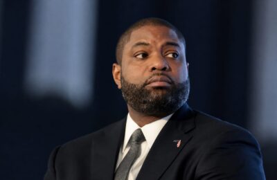 Byron Donalds a primit o notă pe X după ce și-a reafirmat mândria față de susținerea lui Trump