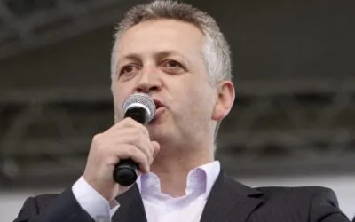 Firma lui Relu Fenechiu a primit fără licitație 24 de contracte publice de 5.350.443 de lei