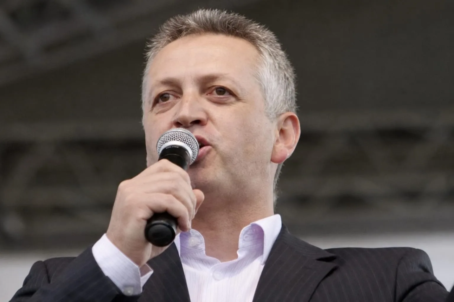 Relu Fenechiu și contractele Engeko